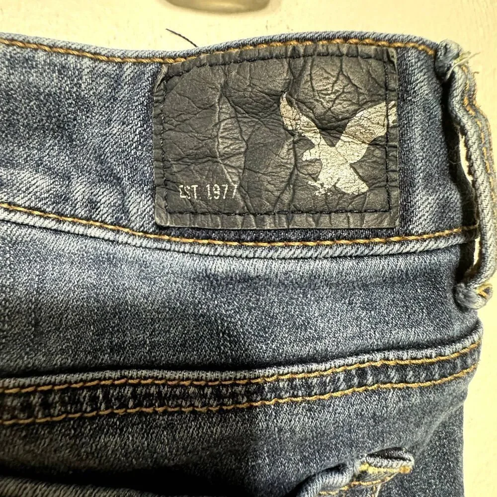 American Eagle Denim Shorts Shortie Dark Blue Jeans Cuffed Cut Off Women sz 2